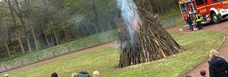 Osterfeuer bei Viktoria Resse.