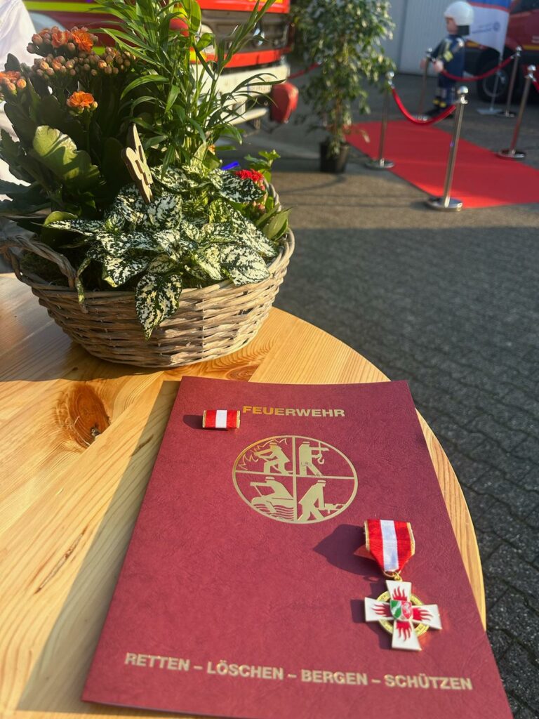 Feuerwehr-Ehrenzeichen in Gold